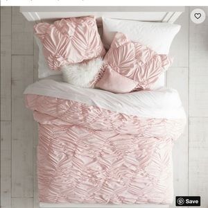 Comforter from PB teen with two shams